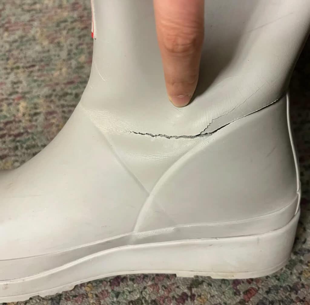 Shoe upper cracking picture